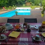 Spacieuse Avec Piscine, Et Hammam - Fr-1-589-721 3* Anould