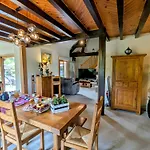 Spacieuse Avec Piscine, Et Hammam - Fr-1-589-721