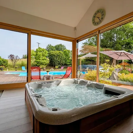 Spacieuse Avec Piscine, Et Hammam - Fr-1-589-721 3* Anould