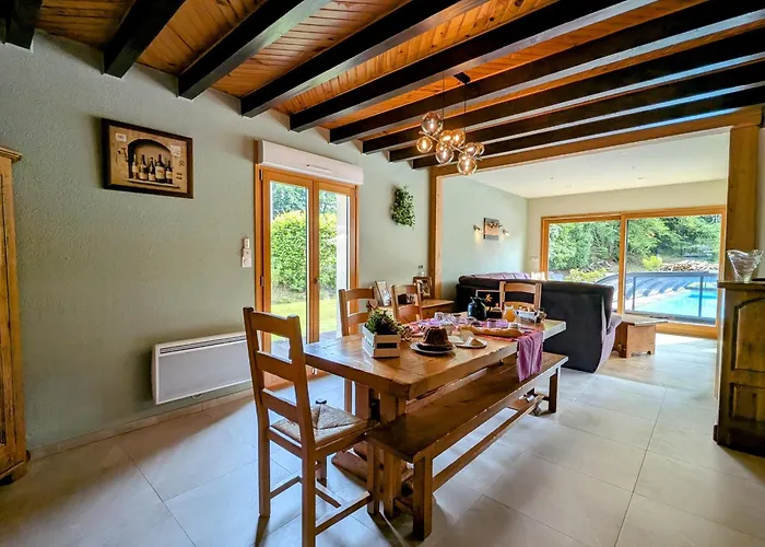 Spacieuse Avec Piscine, Et Hammam - Fr-1-589-721 Отель типа 